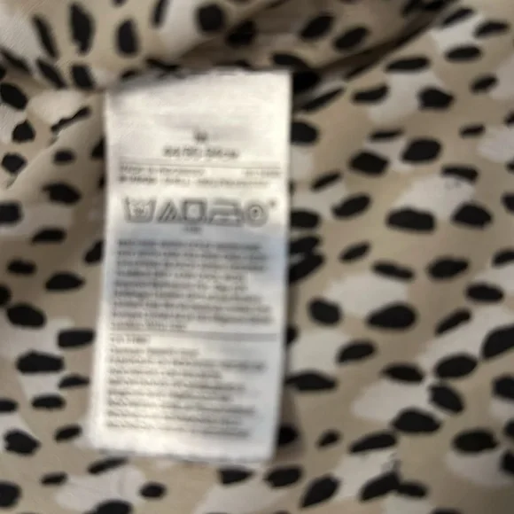 Banana Republic Button Down Blouse - Picture 4 of 8